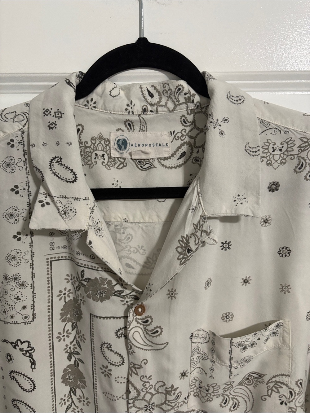 Aeropostale Cream Short-Sleeve Bandana Print Button-Down Shirt